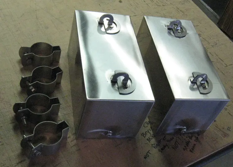 Custom Hose Floats equipment
